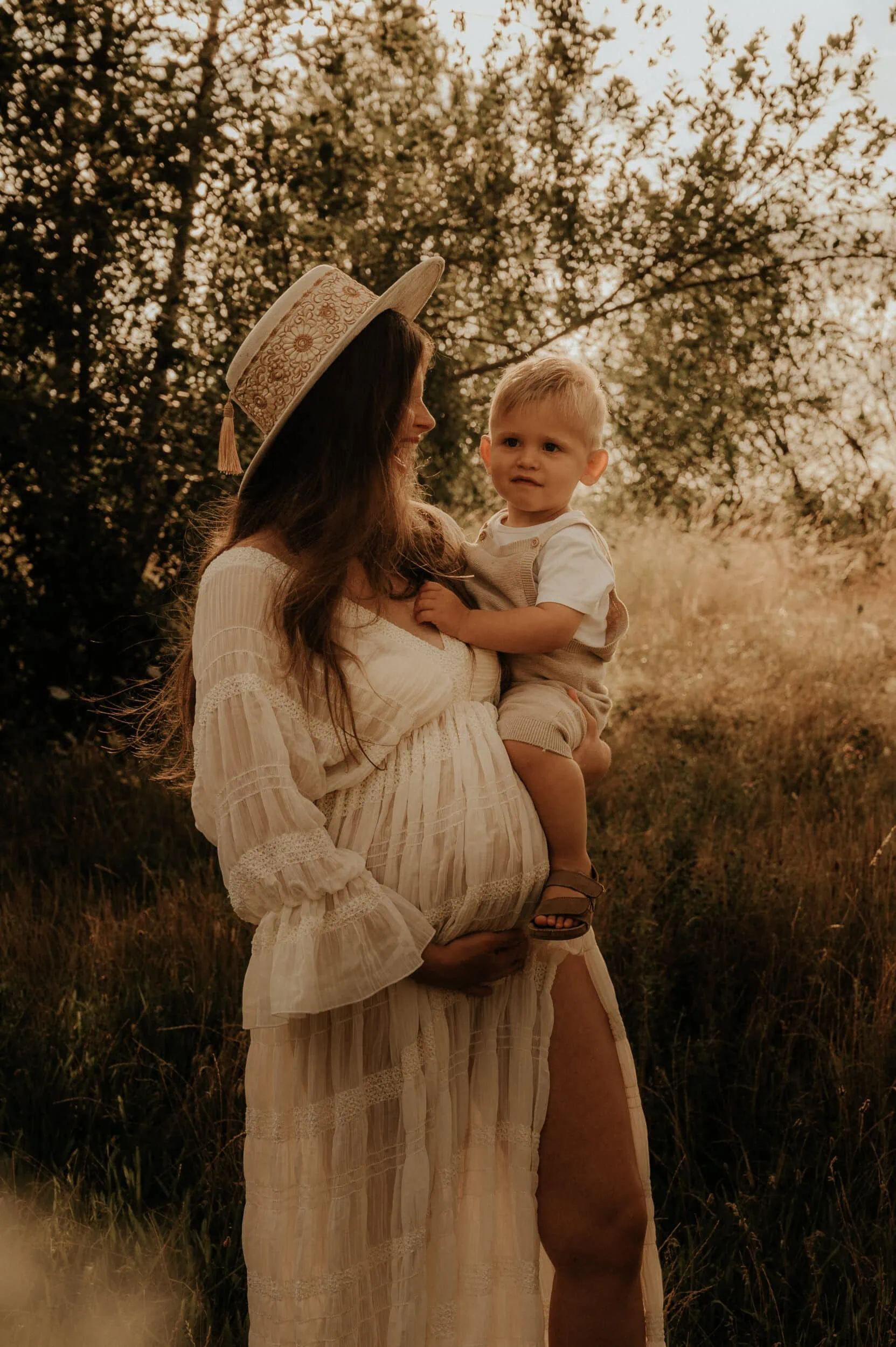 Babybauch Shooting Hannover, Babybauch Shooting Hamburg, Babybauch Shooting Bremen, Babybauch Shooting Wolfsburg, Babybauch Shooting Hildesheim, Babybauch Shooting Lüneburg, Fotoshooting Schwangerschaft, Babybauch Shooting Braunschweig, Babybauch Shooting Salzgitter, Babybauch Shooting Hildesheim, Babybauch Shooting in der Nähe, Babybauchshooting Hamburg Babybauchshooting Bremen, Babybauchshooting Hannover, Babybauchshooting in der Nähe, Schwangerschaft, Schwangerschaftsbauch