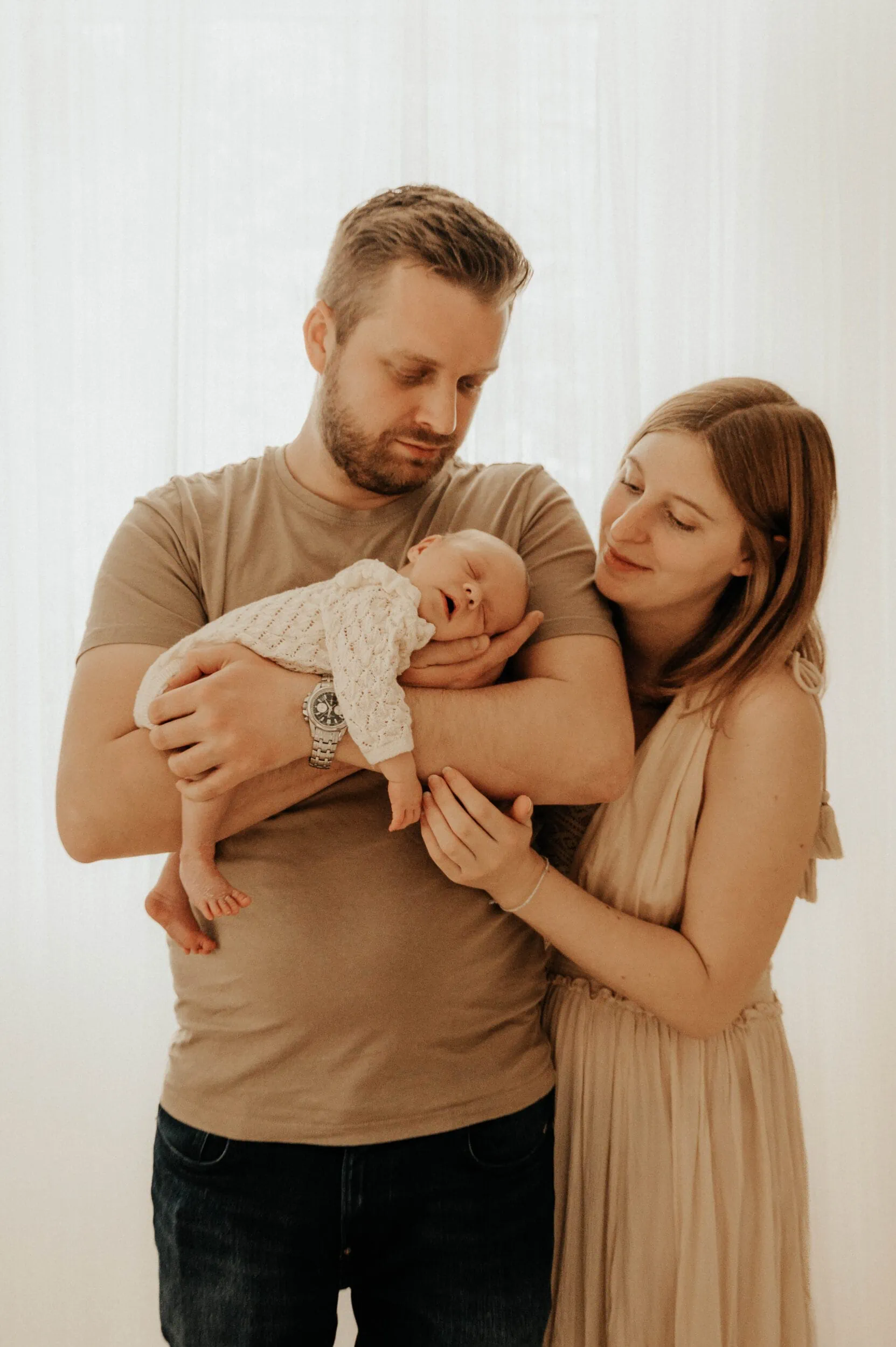 Babyfotos Hannover, Babyfotos Hamburg, Neugeborenenshooting Hamburg, Babygalerie Bremen, Babygalerie Hannover, Babygalerie Hildesheim, Neugeborenenshooting Hannover, Neugeborenen Fotograf, Babyfotos, Babyfotos Bremen, Babyfotos Wolfsburg, Babyfotos Hildesheim, Babyfotos Lüneburg, Babyfotos Braunschweig, Babyfotos Hildesheim, Neugeborenenshooting wann, Babygalerie Wolfsburg, Babygalerie Lüneburg, Babygalerie Braunschweig, newborn fotografie, newborn fotograf